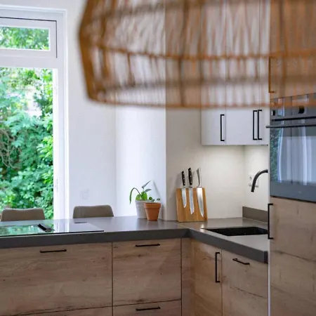 Beautiful Apartment In The Beloved Nijmegen East Casa de Férias *